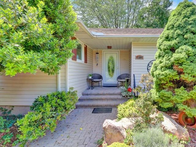 House for sale in Bohemia, New York