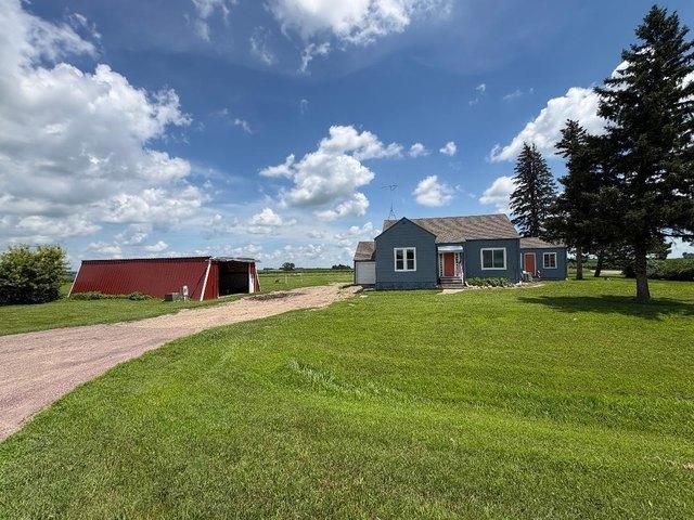 House for sale in Welcome, Minnesota