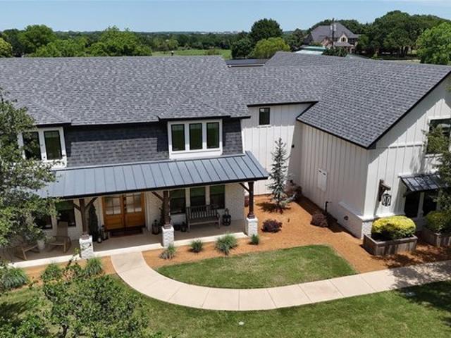 House for sale in Colleyville, Texas