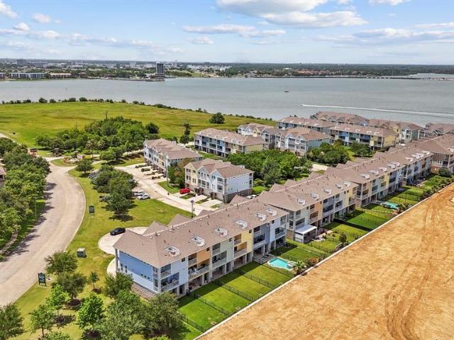 Townhouse for sale in League City