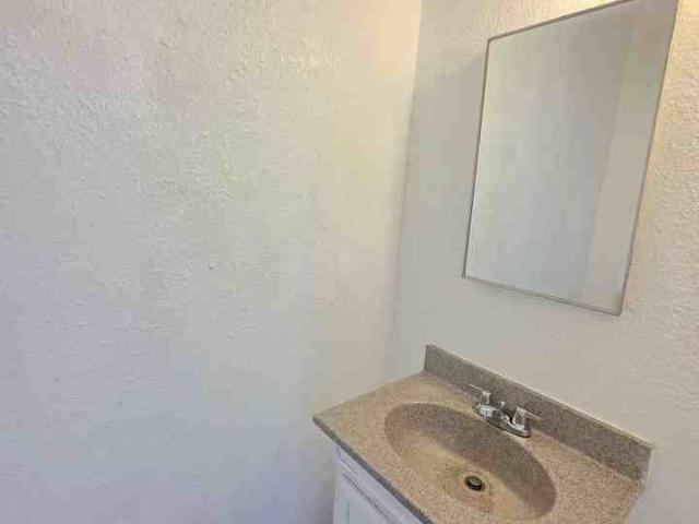 Apartment for rent in North Edwards, Kern County