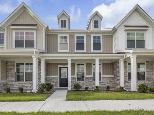 Townhouse for sale in Crown Point, Indiana