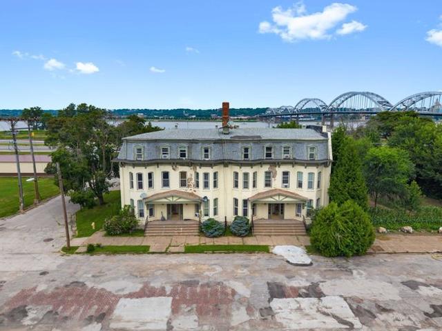 House for sale in Rock Island, Illinois