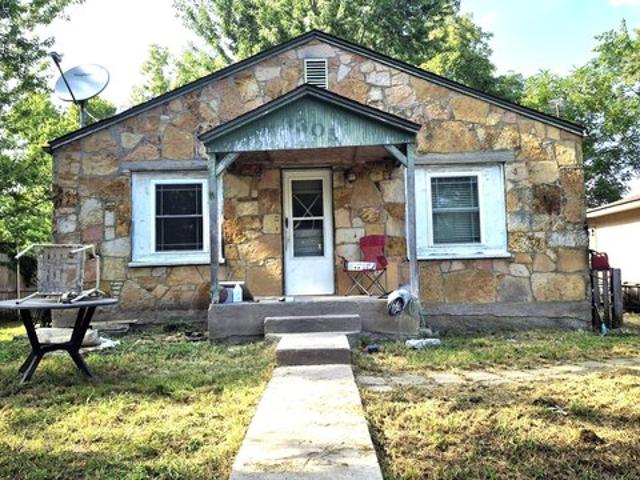 House for sale in Seneca, Missouri