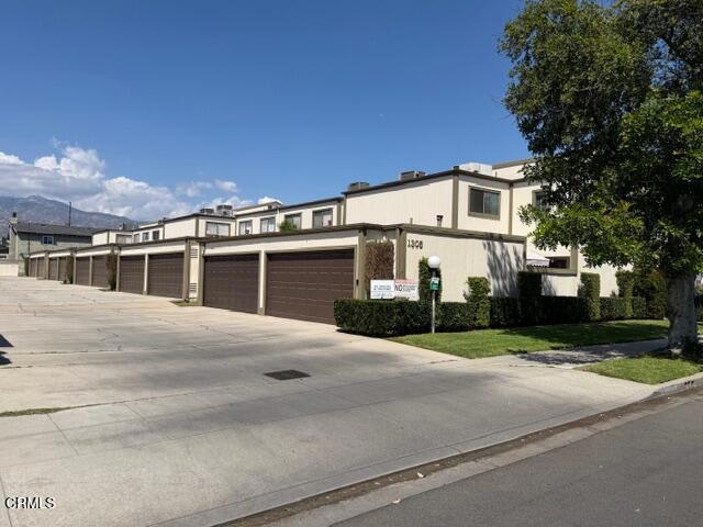 Townhouse for sale in San Gabriel, California