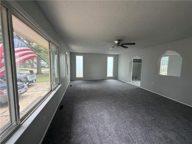 House for sale in Far View Heights, Independence