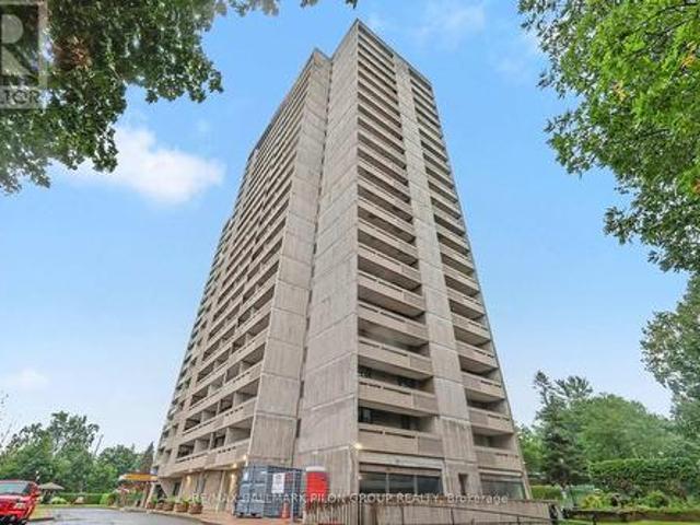 Condo for sale in Bay, Ottawa