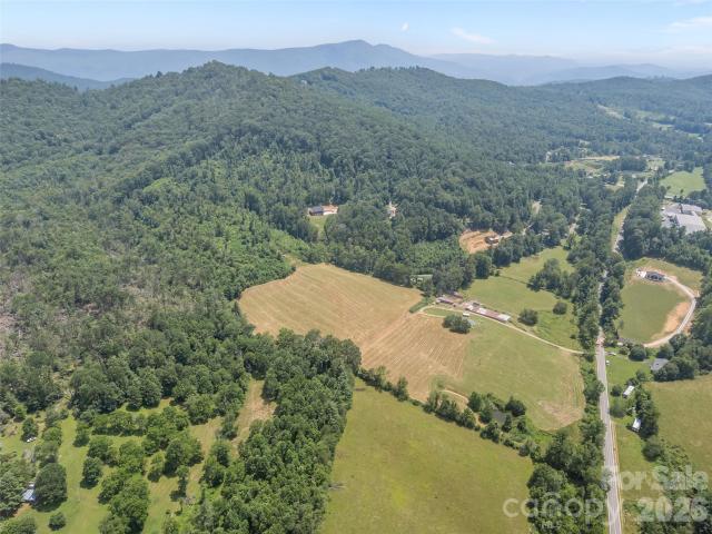 House for sale in Spruce Pine, North Carolina