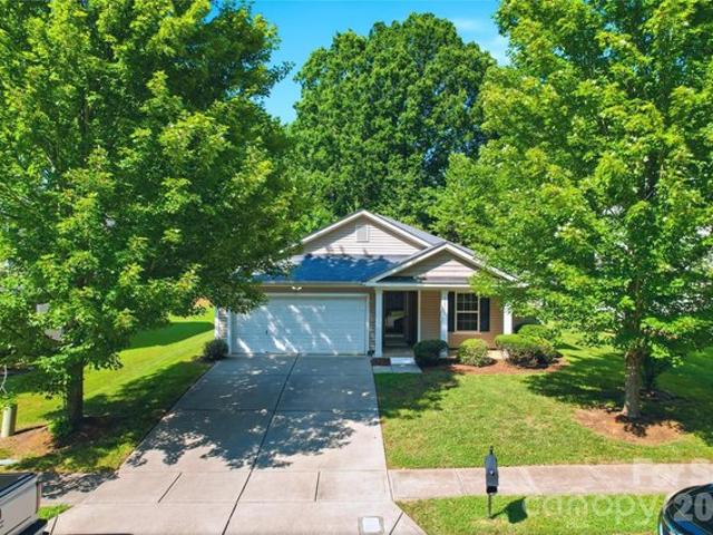 House for sale in Mecklenburg, North Carolina