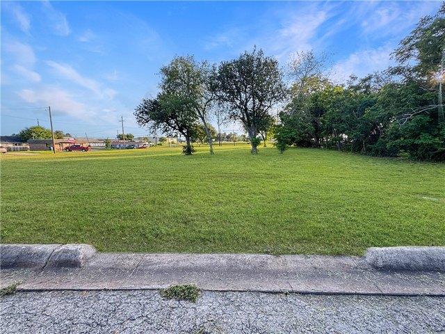 Land for sale in Bee, Texas