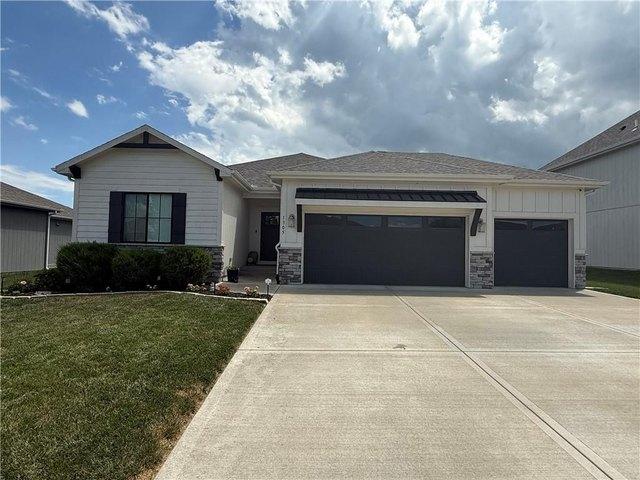 House for sale in Grain Valley, Missouri