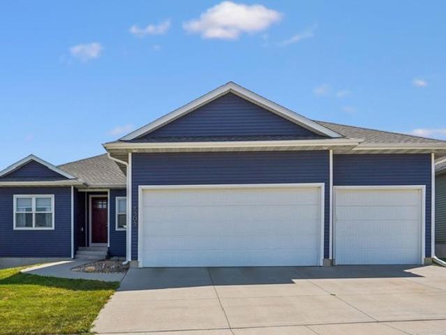 House for sale in Waverly, Iowa