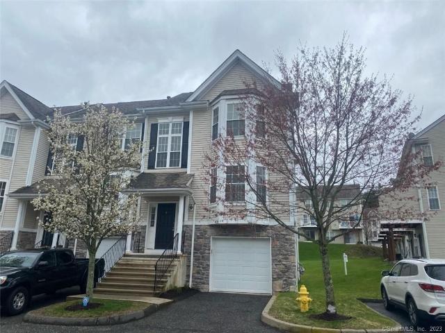 Townhouse for rent in Danbury, Connecticut