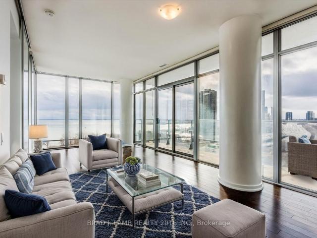 Condo for sale in Toronto, Golden Horseshoe