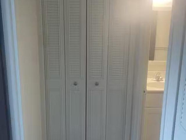 Condo for rent in Detroit