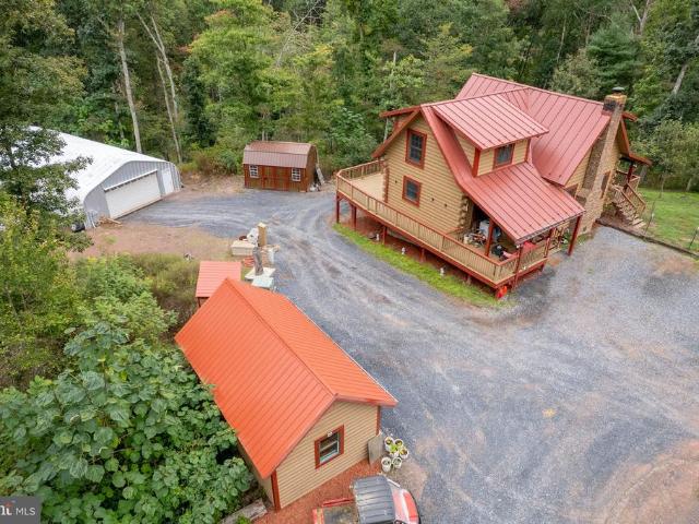 House for sale in Paw Paw, Hampshire County