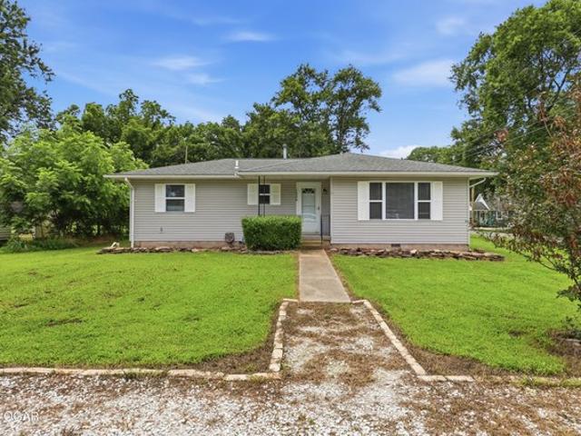 House for sale in Seneca, Missouri