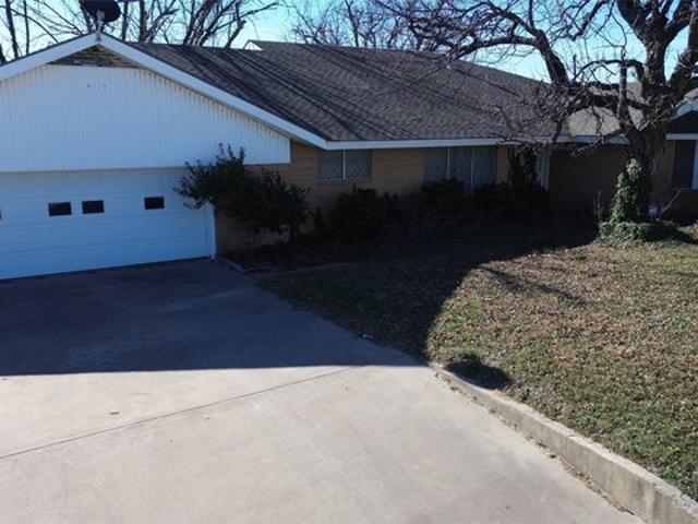 House for sale in Comanche, Texas
