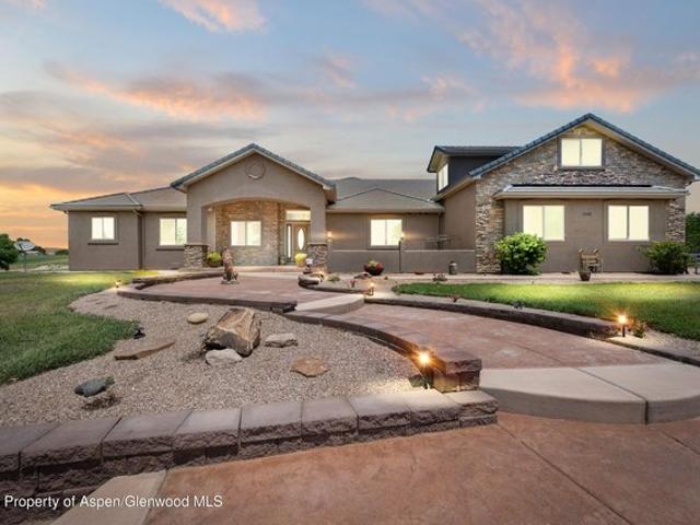House for sale in Loma, Colorado