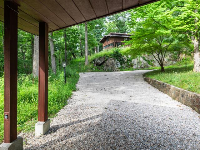 House for sale in Cortlandt Manor, New York