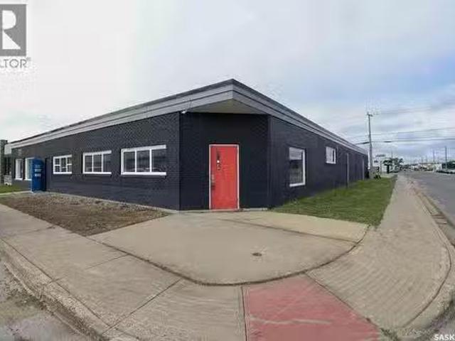 House for sale in Warehouse, Regina