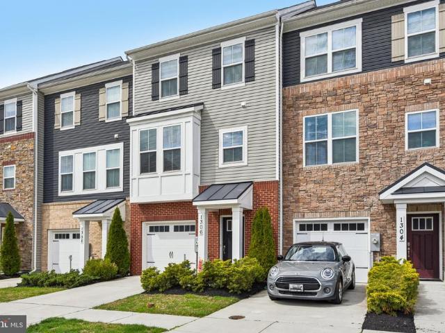 Townhouse for sale in Crofton, Maryland