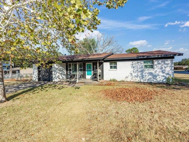 House for sale in Bowie, Montague County