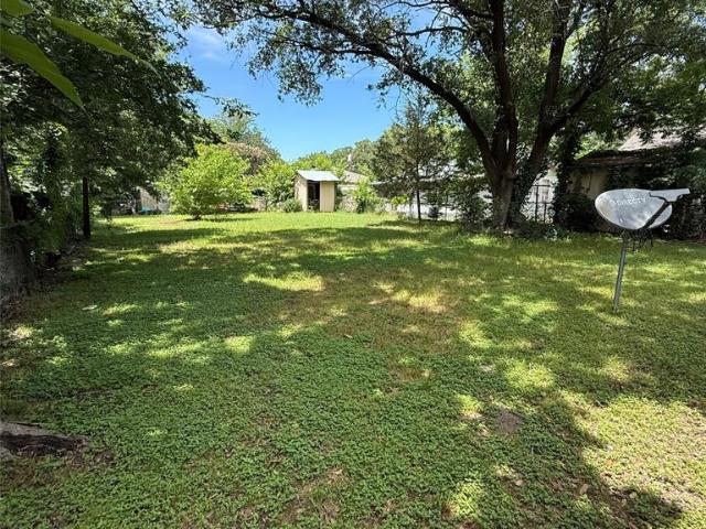 House for sale in Navarro, Texas