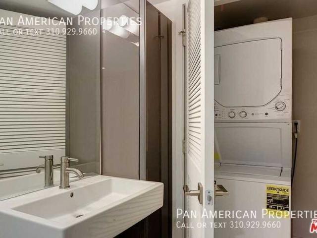 Property for rent in Canoga Park, California