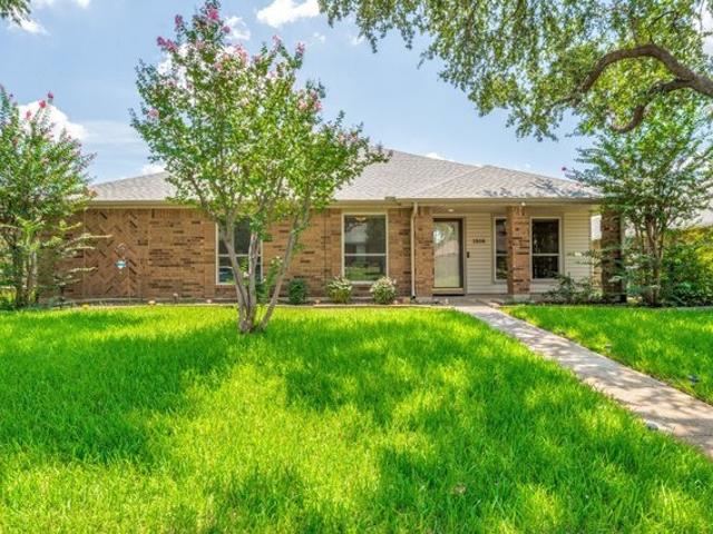 House for sale in Carrollton, Texas