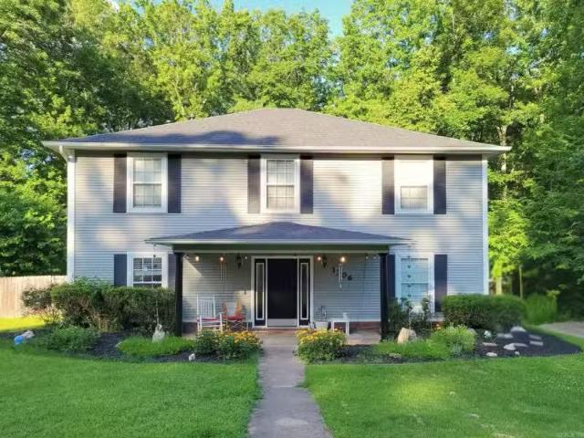 House for rent in Benton