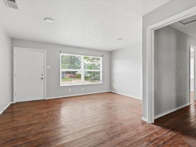 House for sale in Irving, Dallas County
