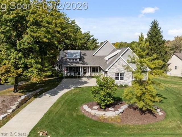 House for sale in Fenton, Michigan