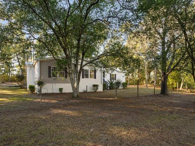 House for sale in Archer, Florida
