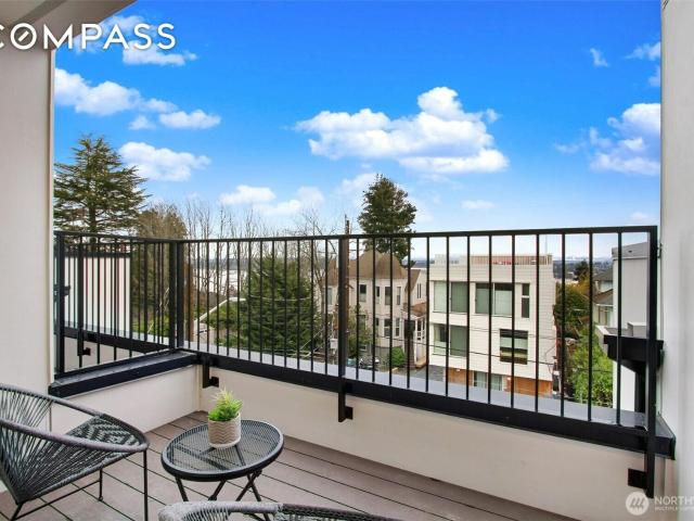 Townhouse for sale in Seattle