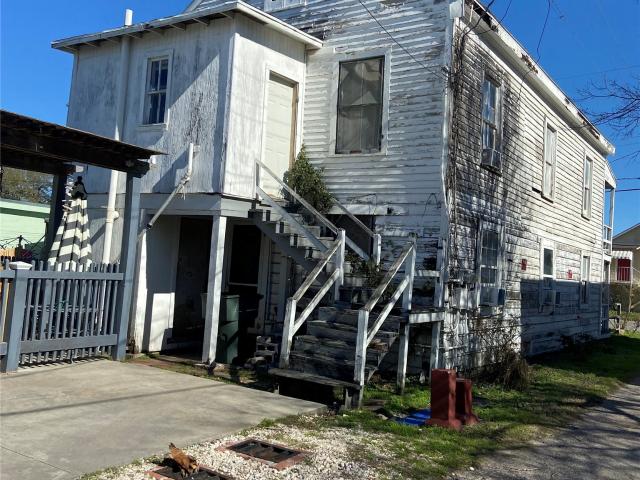 House for sale in Galveston, Texas