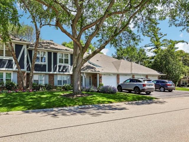 Condo for sale in Vernon Hills, Illinois