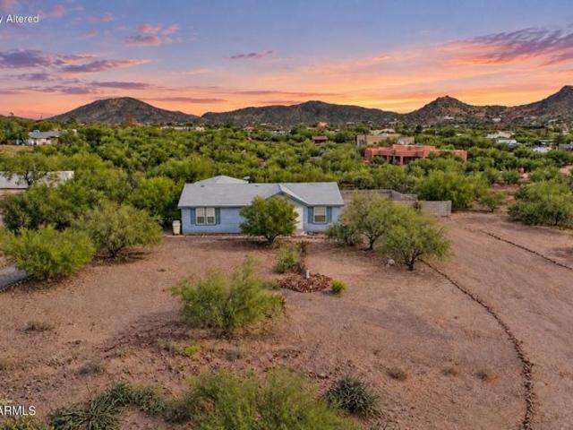 House for sale in New River, Arizona