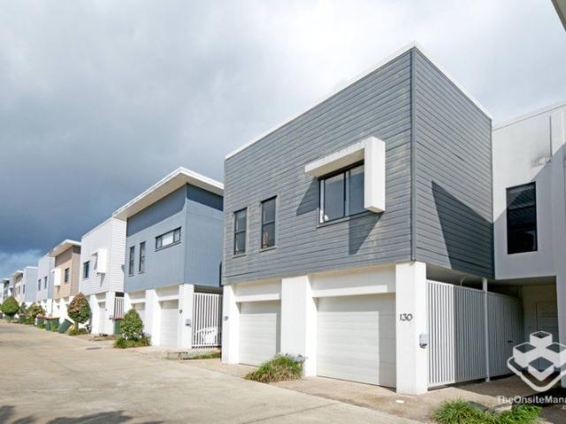 Townhouse for sale in Toombul, Queensland