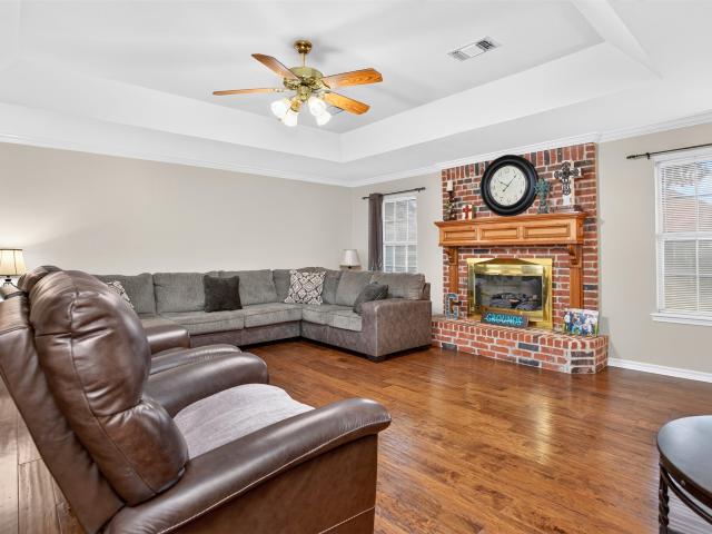 House for sale in Crockett, Texas