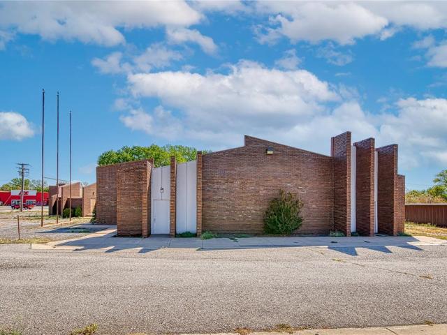 Commercial for sale in New Cordell, Washita County