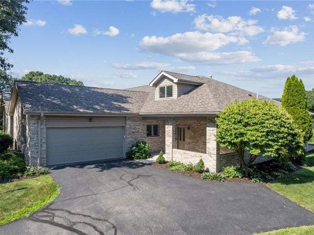 Condo for sale in Bakerstown, Pennsylvania