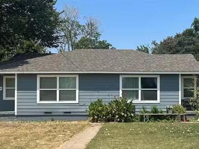 House for sale in Irving