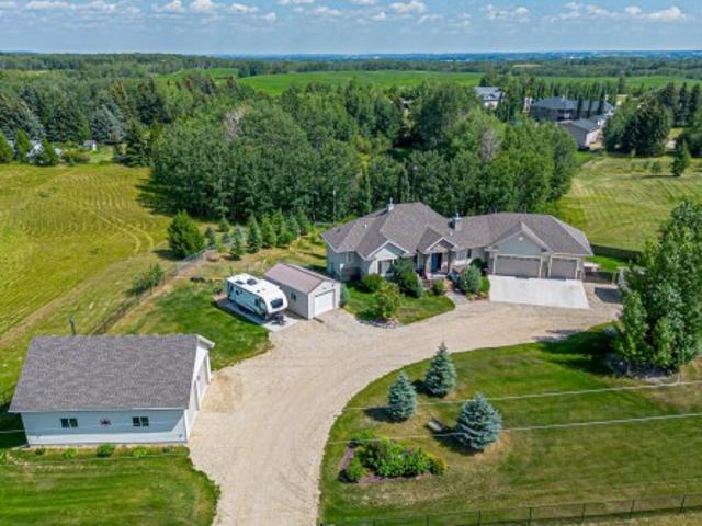 House for sale in Alberta