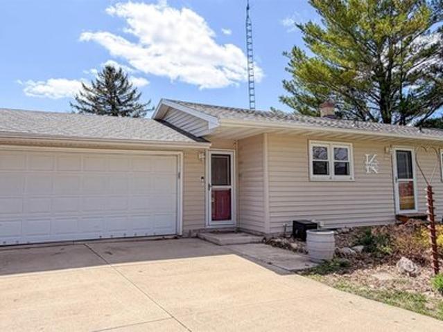 House for sale in Hampton, Iowa