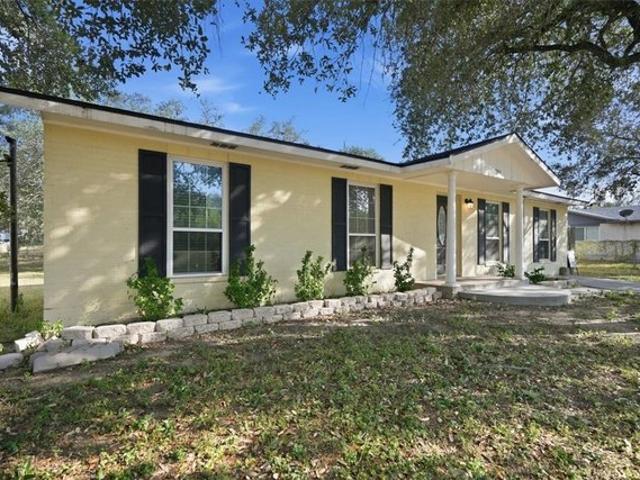 House for sale in George West, Live Oak County