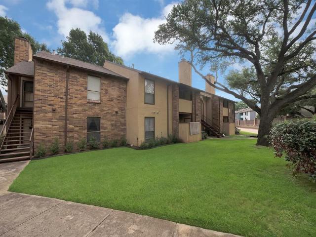 Condo for sale in Arlington, Texas