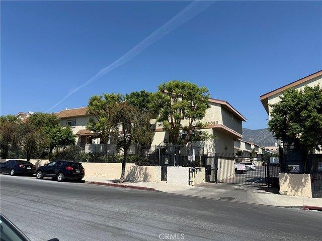 Townhouse for sale in Sylmar Neighborhood Council District, Canoga Park