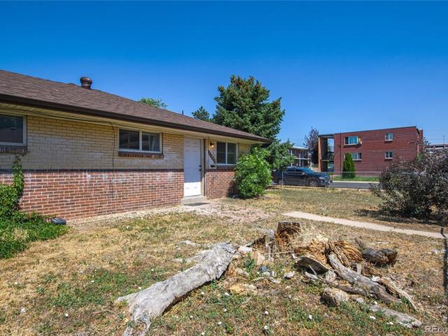 House for sale in Arapahoe, Colorado