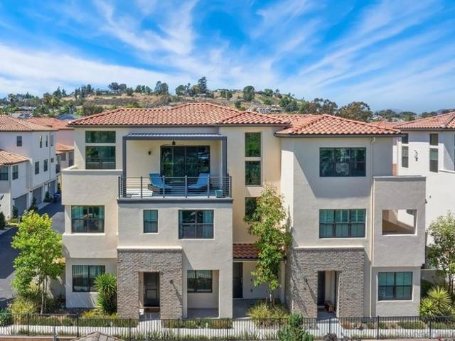 Condo for sale in Poway, California